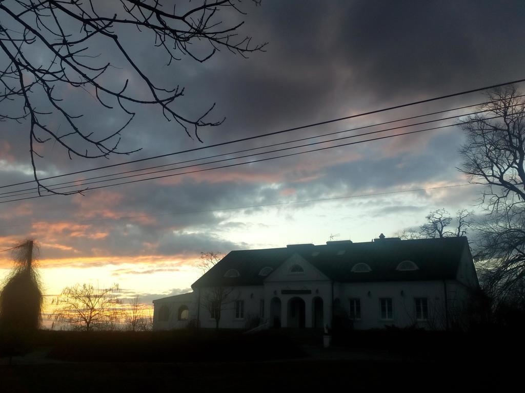 Bed and Breakfast Dwor Na Wichrowym Wzgorzu Przybysławice Exteriér fotografie