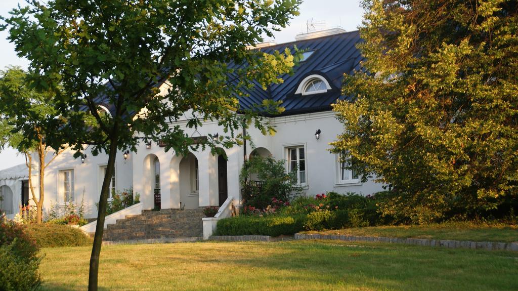 Bed and Breakfast Dwor Na Wichrowym Wzgorzu Przybysławice Exteriér fotografie